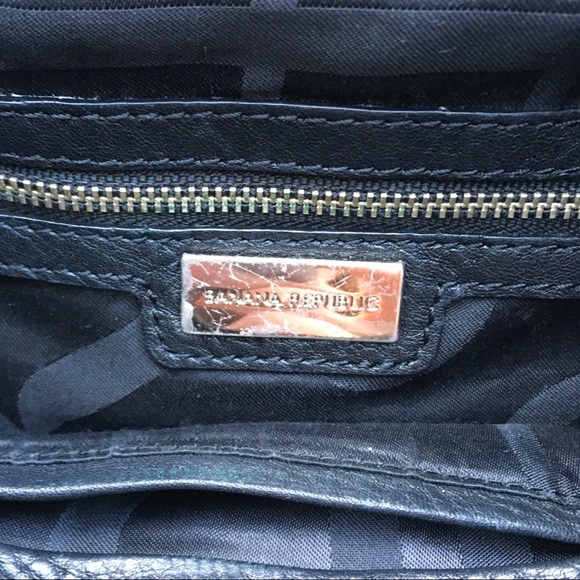 Banana Republic - Black Leather Shoulder Purse - Picture 4 of 4